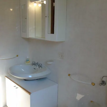 A Con Piscina Apartment *