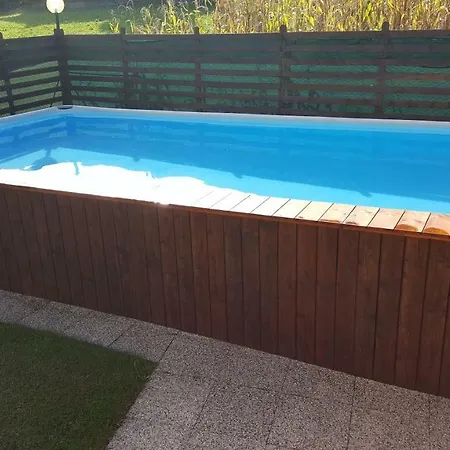 A Con Piscina Apartamento Colico